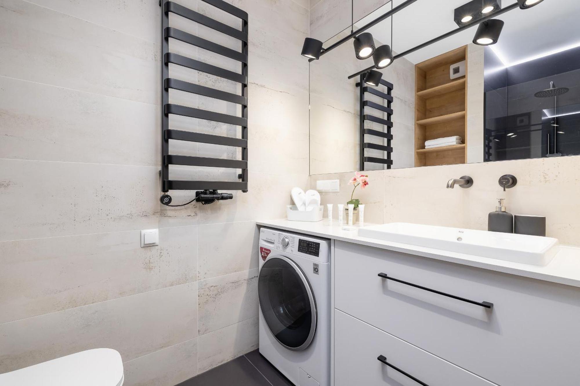 Bright Apartment In Krakow With Garden, Air Conditioning, Parking And Desk By Renters Prestige Zewnętrze zdjęcie