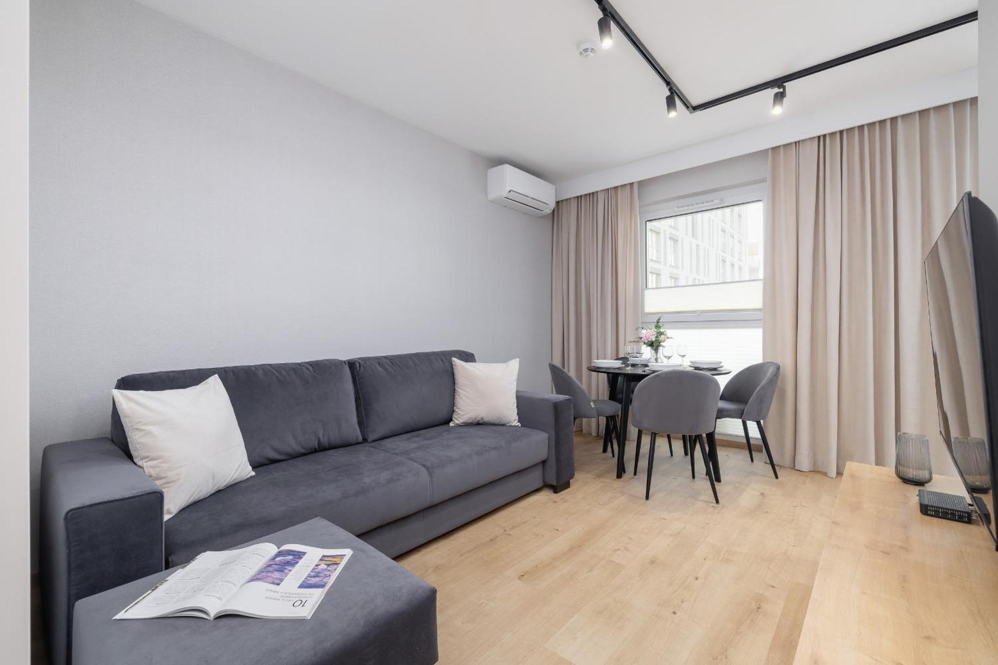 Bright Apartment In Krakow With Garden, Air Conditioning, Parking And Desk By Renters Prestige Zewnętrze zdjęcie