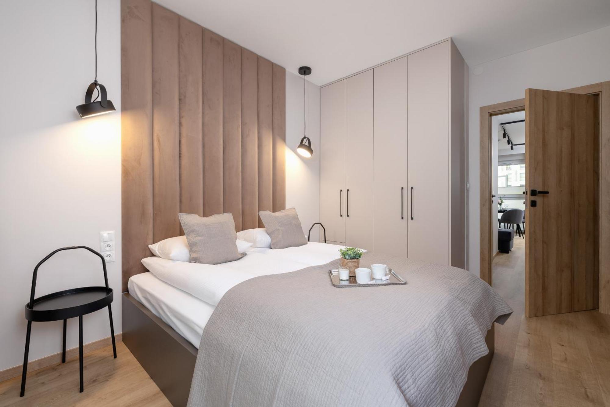 Bright Apartment In Krakow With Garden, Air Conditioning, Parking And Desk By Renters Prestige Zewnętrze zdjęcie