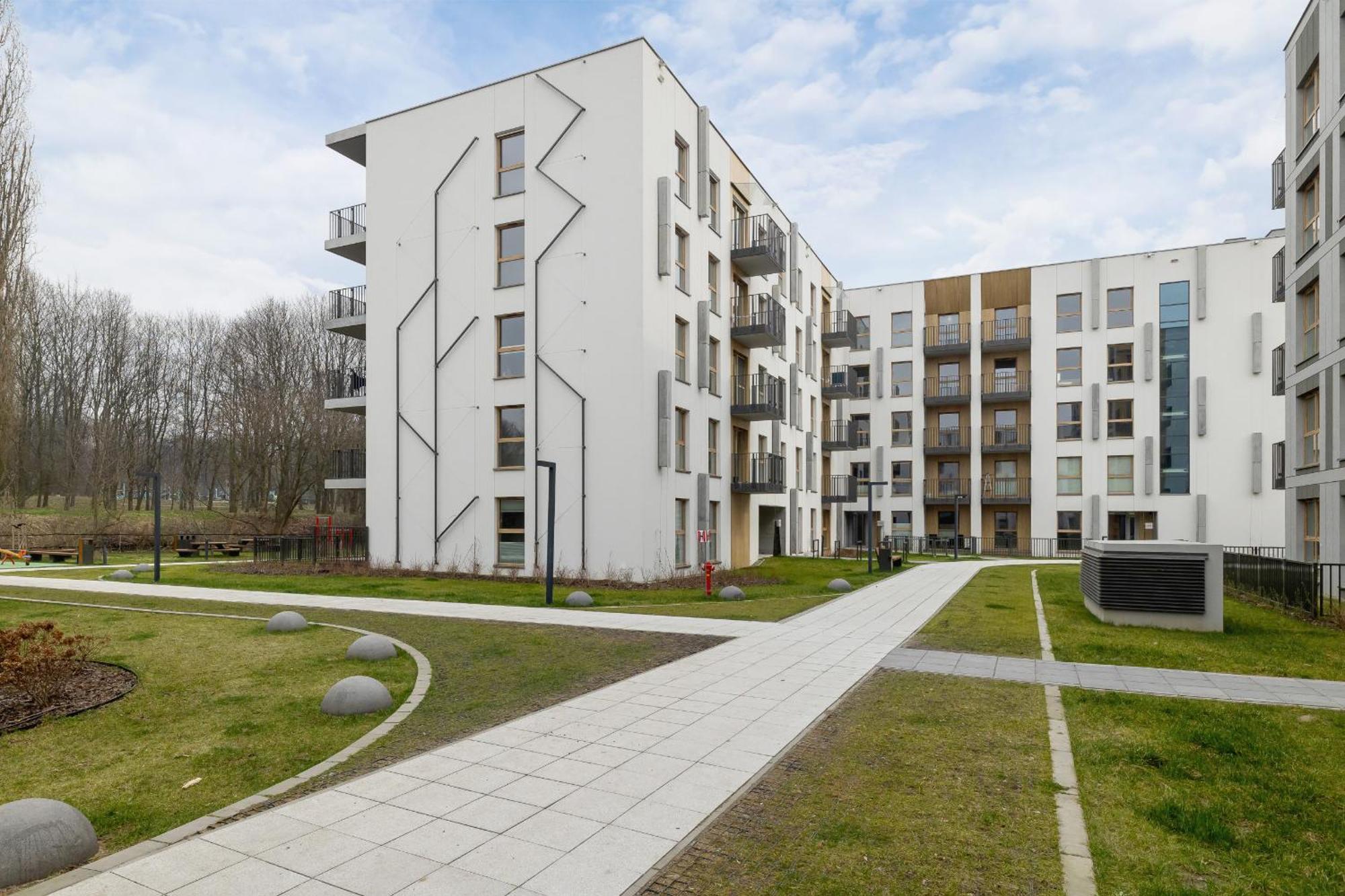 Bright Apartment In Krakow With Garden, Air Conditioning, Parking And Desk By Renters Prestige Zewnętrze zdjęcie