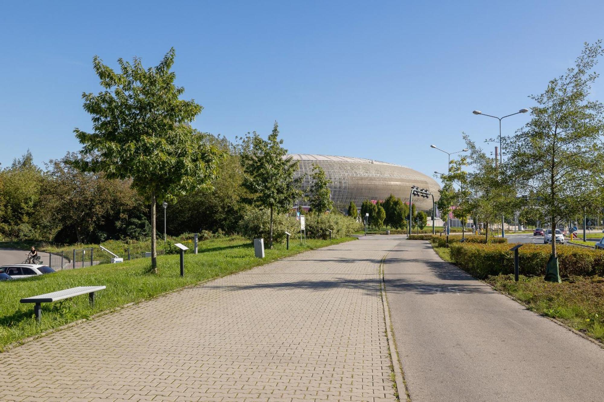 Bright Apartment In Krakow With Garden, Air Conditioning, Parking And Desk By Renters Prestige Zewnętrze zdjęcie