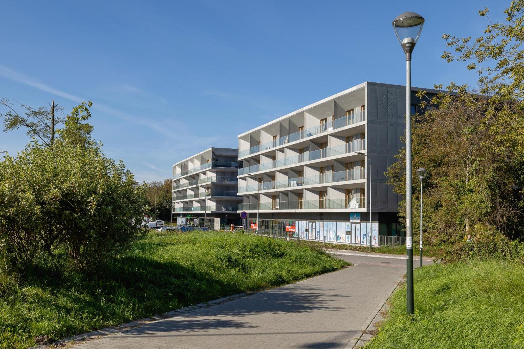 Bright Apartment In Krakow With Garden, Air Conditioning, Parking And Desk By Renters Prestige Zewnętrze zdjęcie
