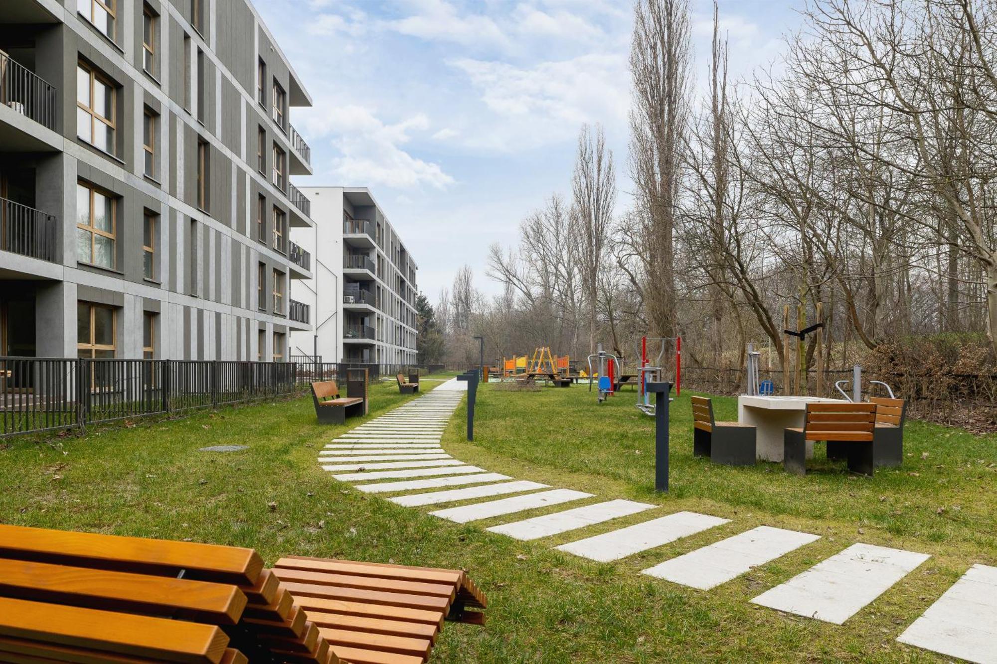 Bright Apartment In Krakow With Garden, Air Conditioning, Parking And Desk By Renters Prestige Zewnętrze zdjęcie